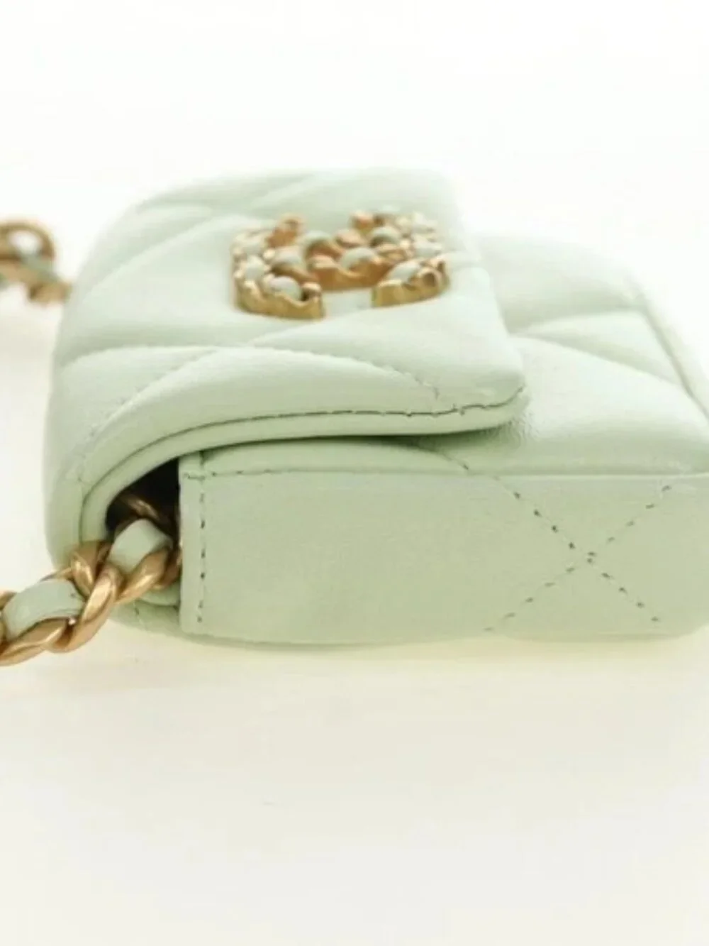 CHANEL Matelasse 19 Chain Bag Lamb Skin Gold Light green CC Auth 188887SAM
